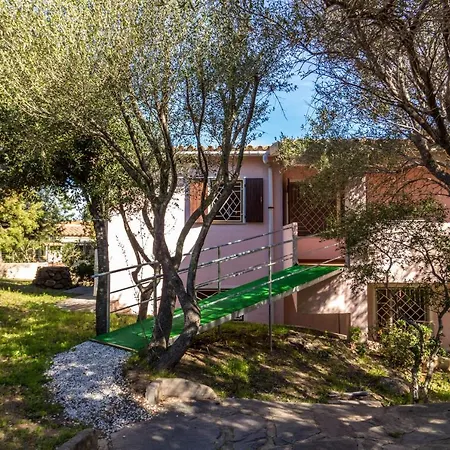 Lido Di Pittulongu With Garden & Parking! Olbia