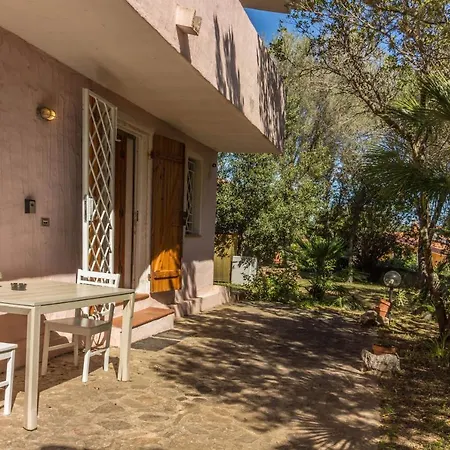 Lido Di Pittulongu With Garden & Parking! Apartment