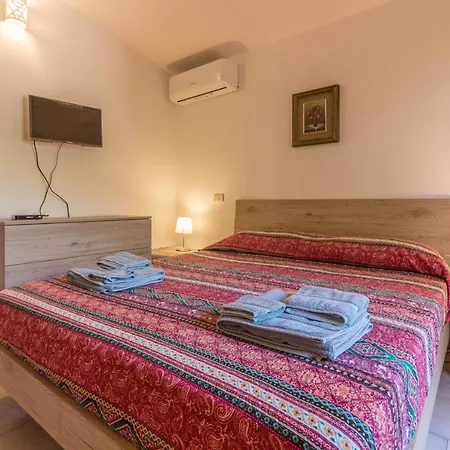 Apartment Lido Di Pittulongu With Garden & Parking! Olbia
